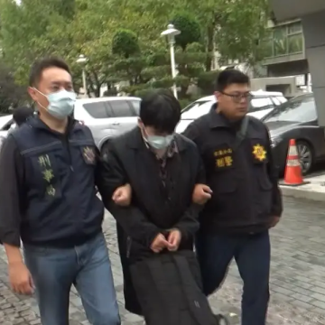Estudante taiwanês amputa as duas pernas em tentativa de golpe milionário