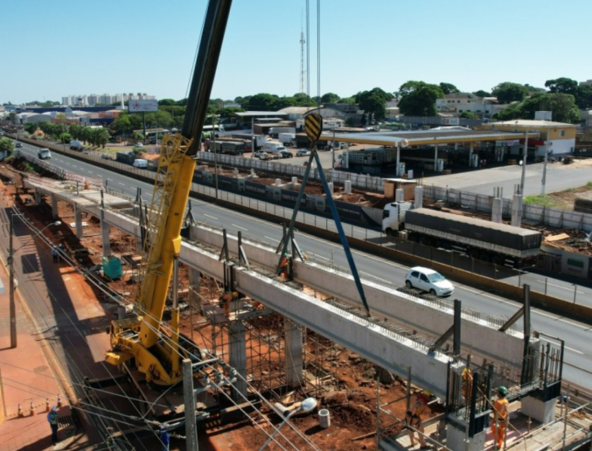 Obras do viaduto seguem dentro do cronograma e previsão de entrega é início do segundo semestre