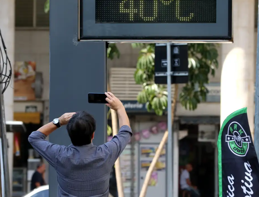 Alerta vermelho prevê tempestade no sul e onda de calor em 7 estados; incluindo Paraná.