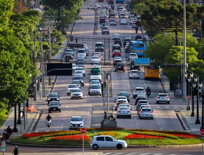 Pagamento de licenciamento de veículos com placas finais 3, 4 e 5 já está disponível