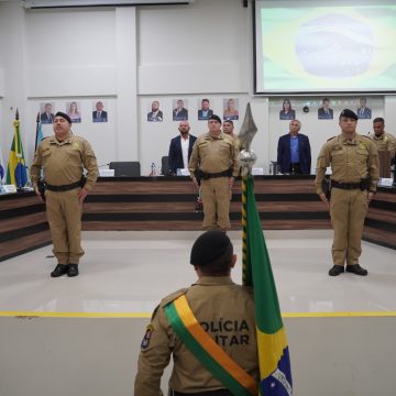 Prefeito Walter Volpato participa da troca de comando do 32° Batalhão da Polícia Militar de Sarandi