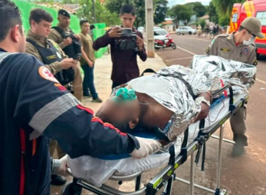 Motivo banal: Sobrinho esfaqueia o tio por causa de briga sobre portão